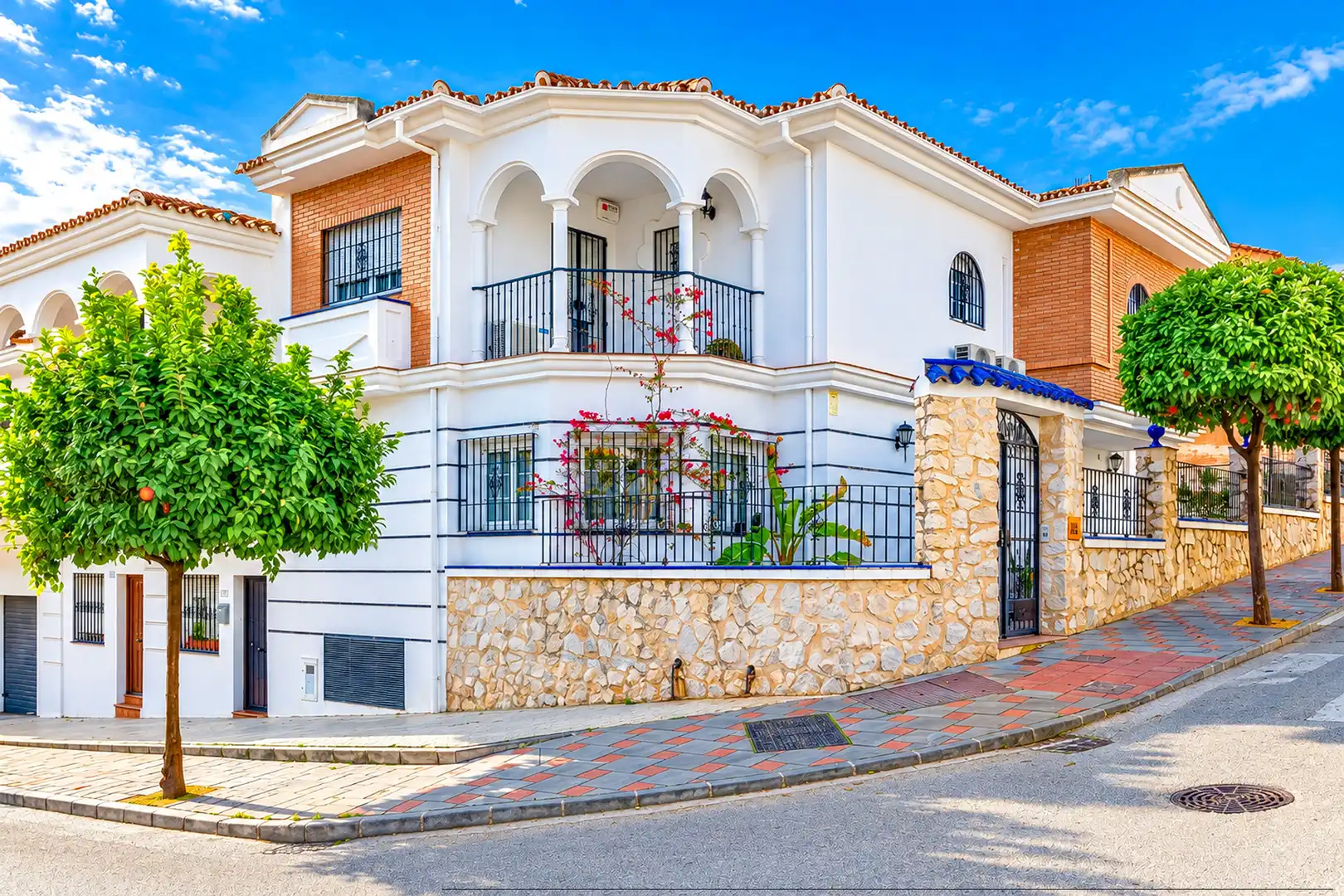 Casa con jardín en venta en Castillo Sohail - Myramar