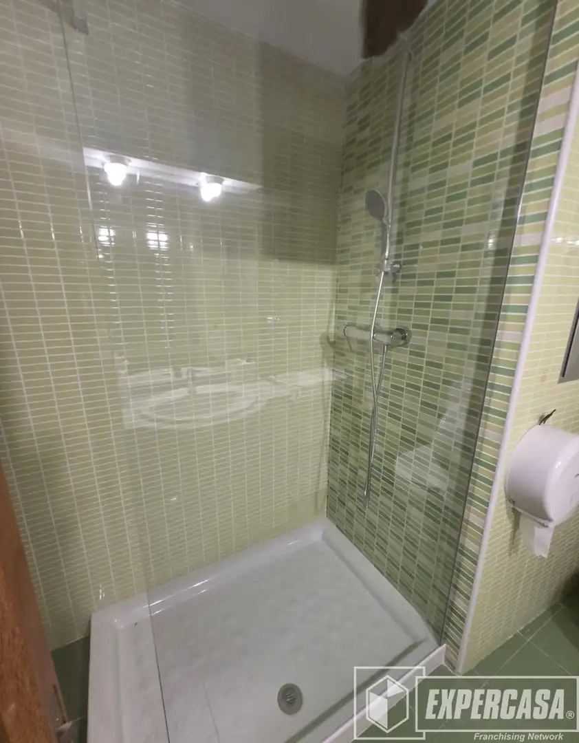 Bathroom of Flat for rent in Alzira  with Furnished