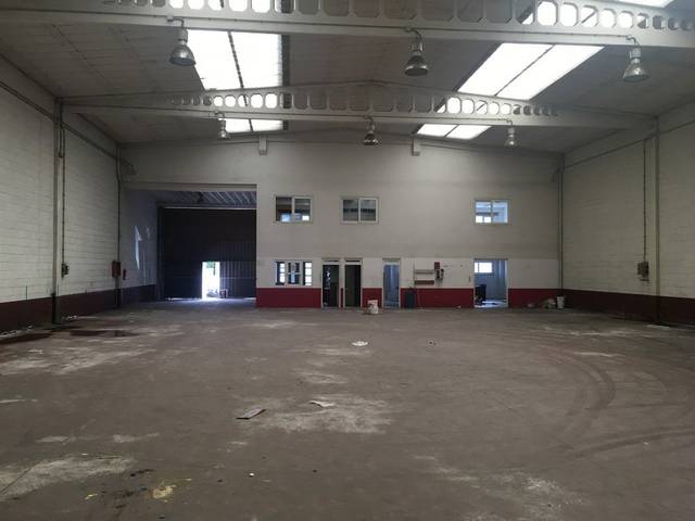 Nave industrial en Venta en Bergondo