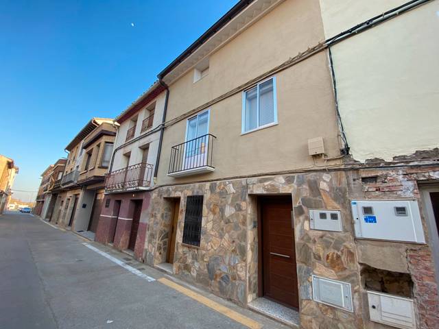 Casa adosada en Venta en Calle Angós en Fitero