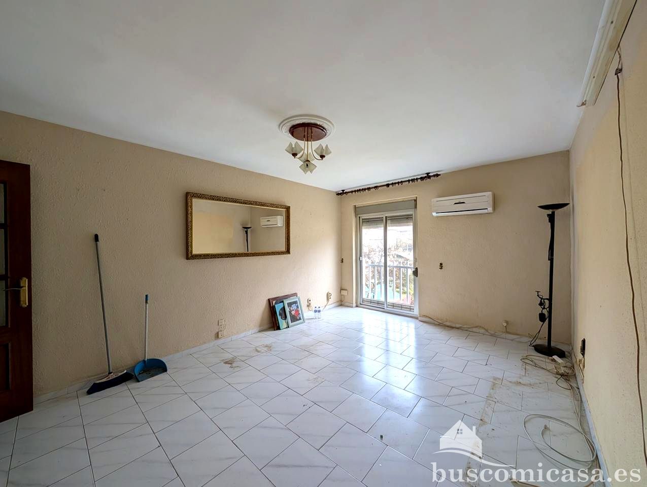 Living room of Flat for sale in Linares  with Air Conditioner and Terrace