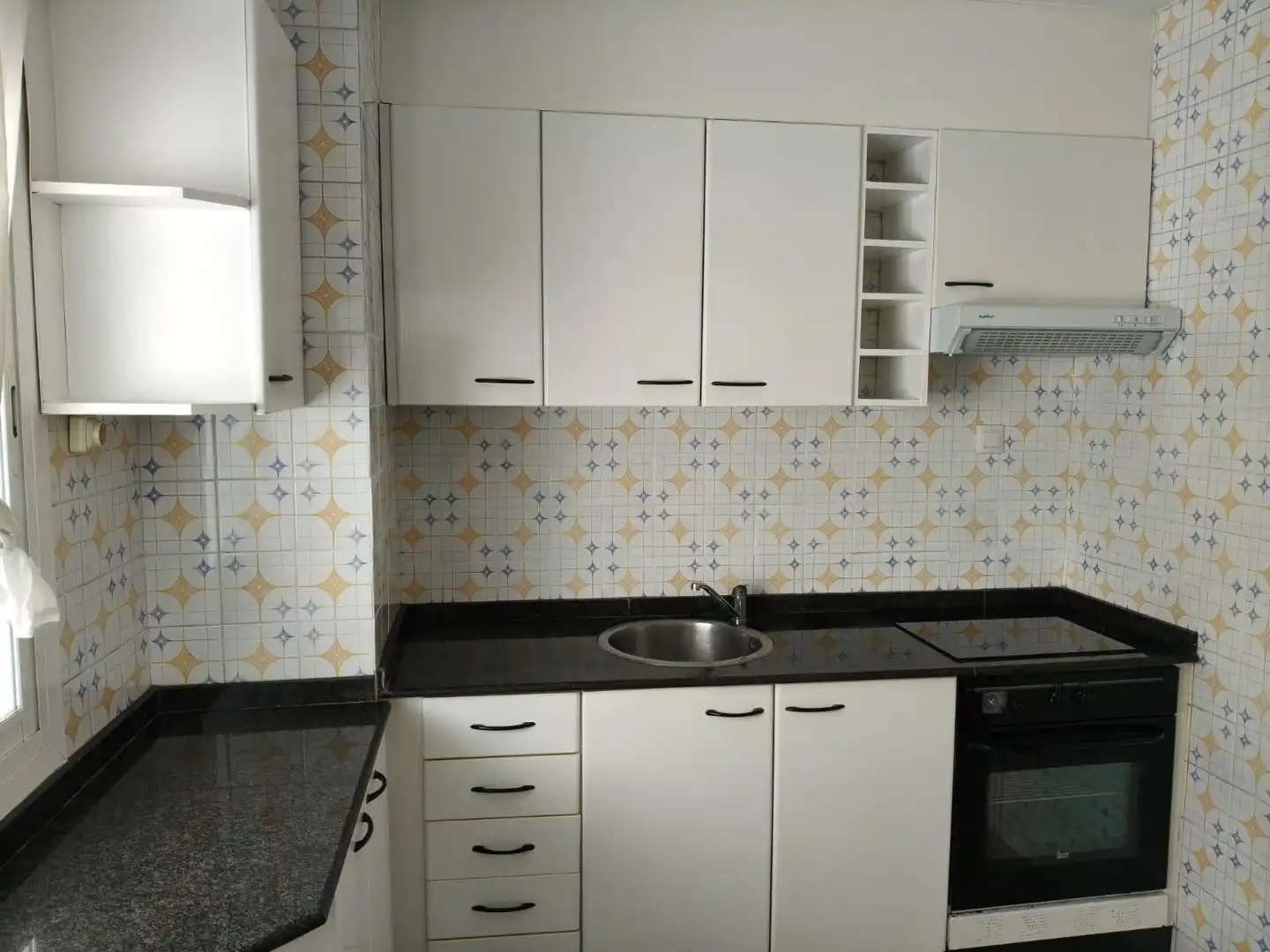 Kitchen of Flat for rent in Mislata  with Air Conditioner