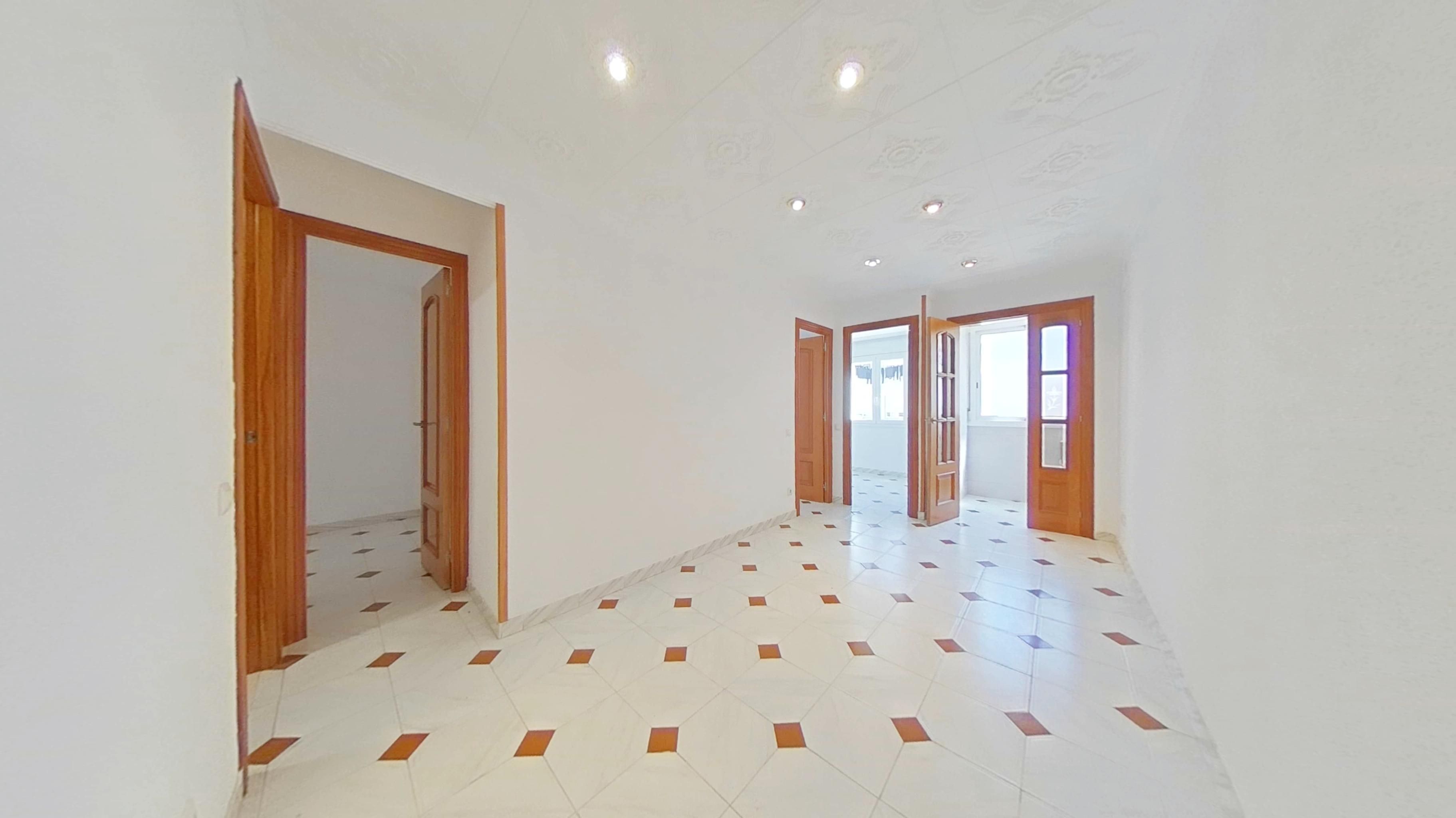 Piso en venta en L'Hospitalet de Llobregat con Horno