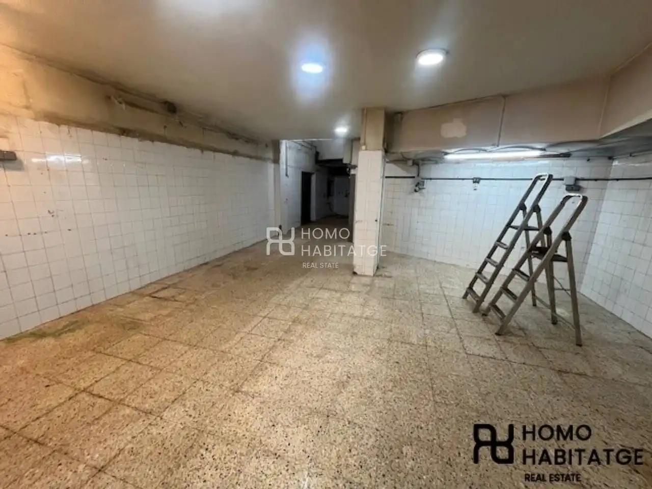 Gewerbefläche zum Verkauf in Pasaje comerç, imagen 12