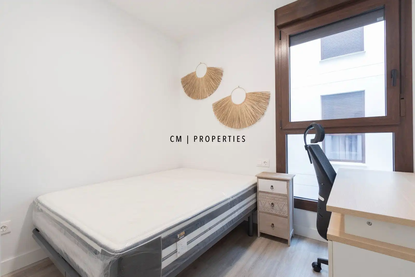 Bedroom of Flat for rent in Valencia  with Air Conditioner, Heating and Furnished