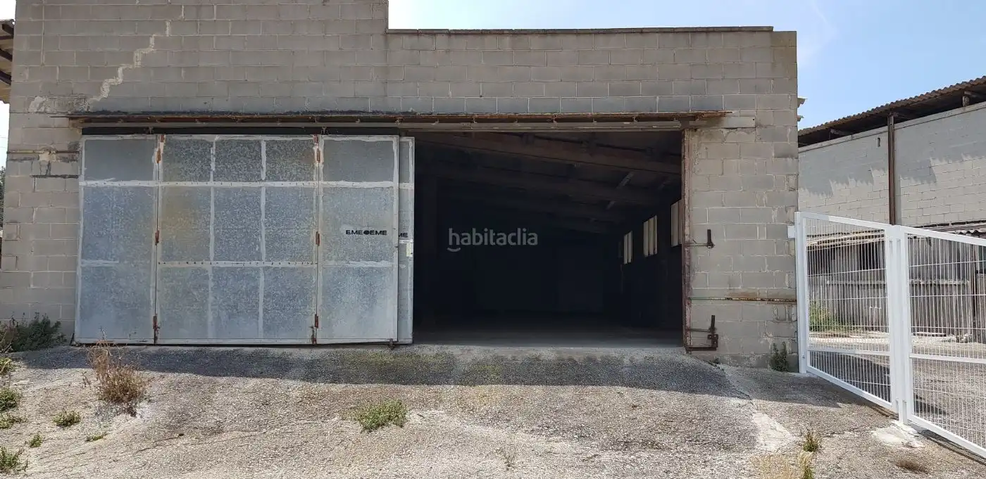 Business premises to rent in Diseminado Paratge Can Vinyals 7, imagen 2