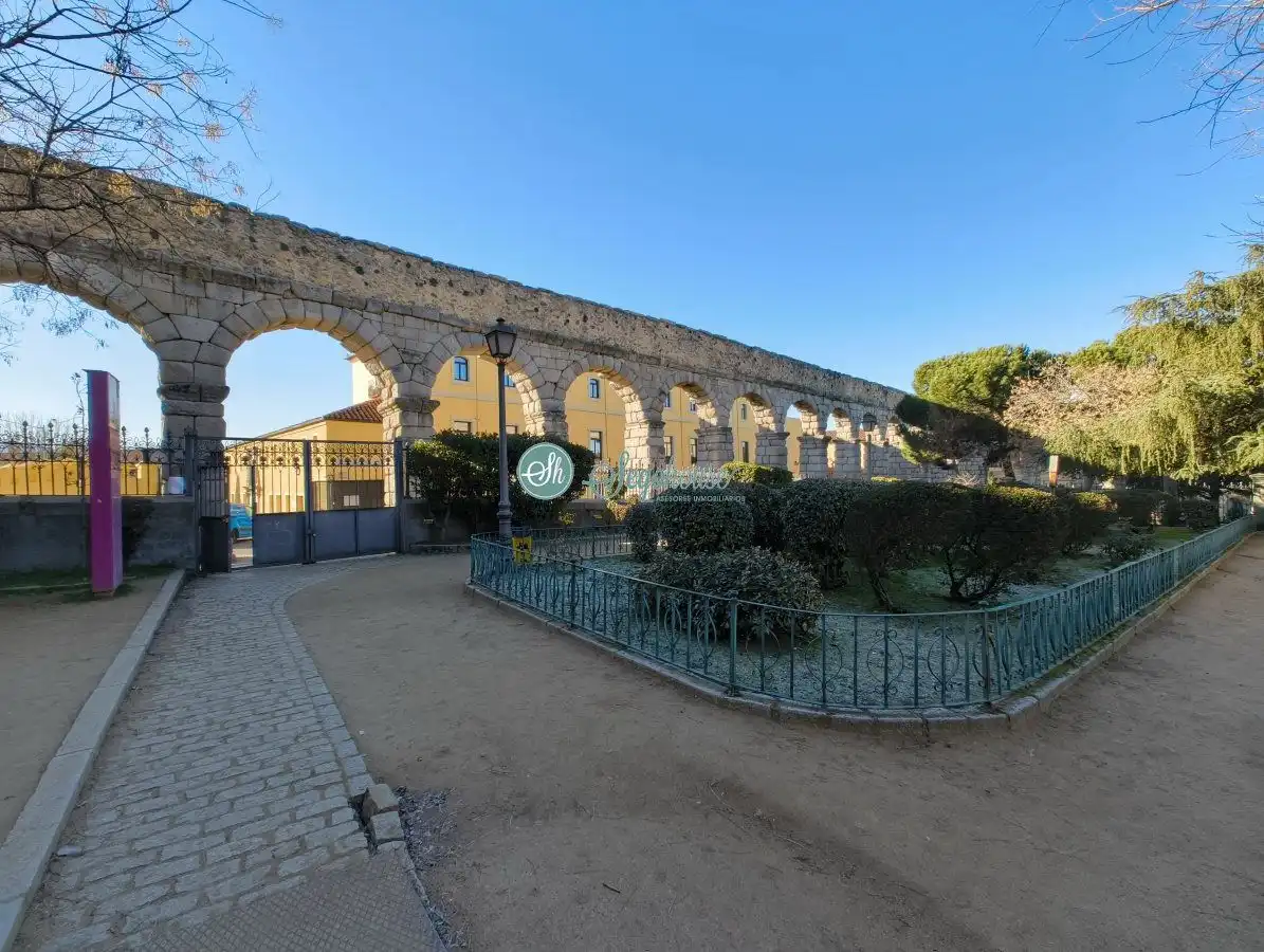 Exterior view of Flat for sale in Segovia  with Air Conditioner, Heating and Balcony