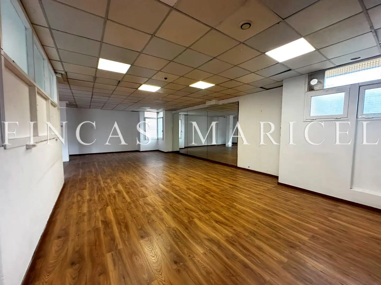 Locale commerciale in affitto a Aiguadolç - Sant Sebastià, imagen 5