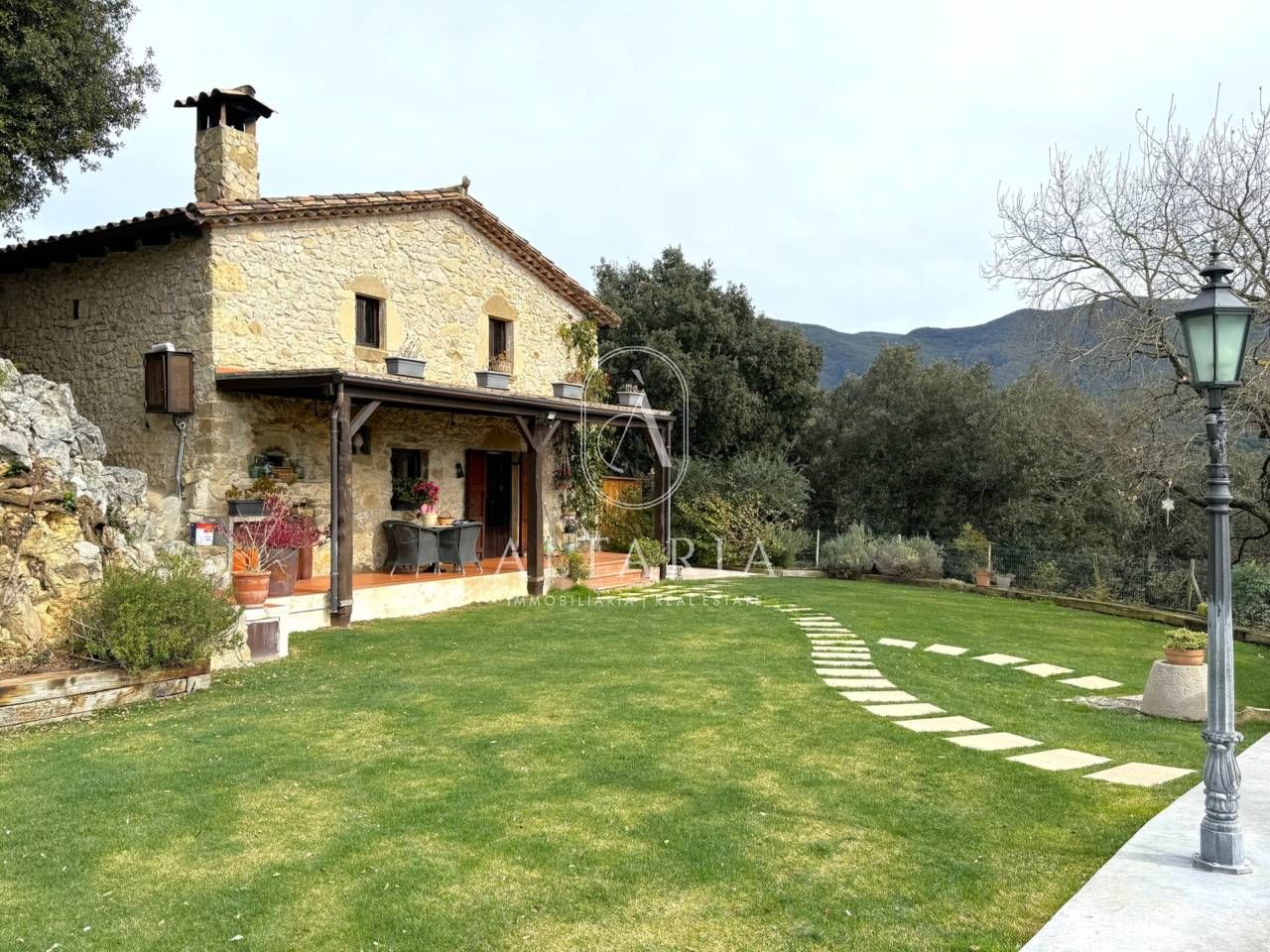 Jardí de Finca rústica en venda en Sant Martí de Llémena amb Jardí privat, Terrassa i Piscina