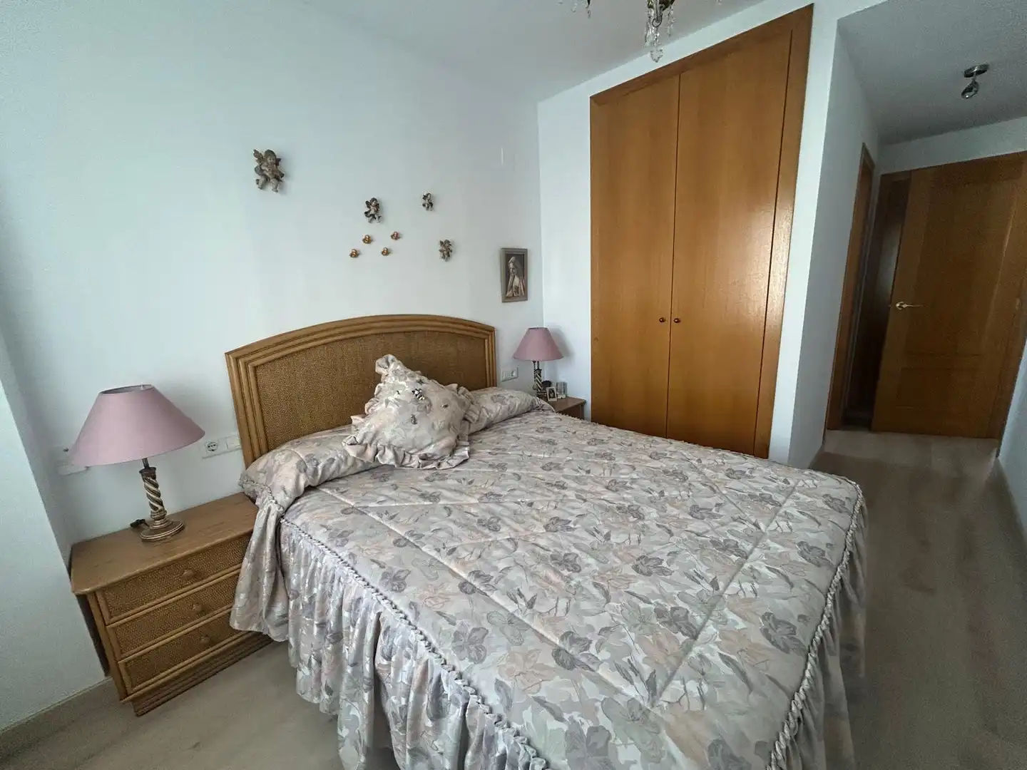 Habitación de Apartamento en venta en Gandia con Aire acondicionado, Amueblado y Piscina comunitaria