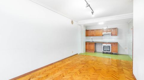 Foto 4 de Piso en venta en Silla Rey, 17, La Ería, Oviedo