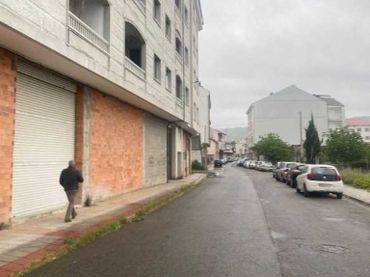 Gewerbefläche zum Verkauf in Avenida de Sousas