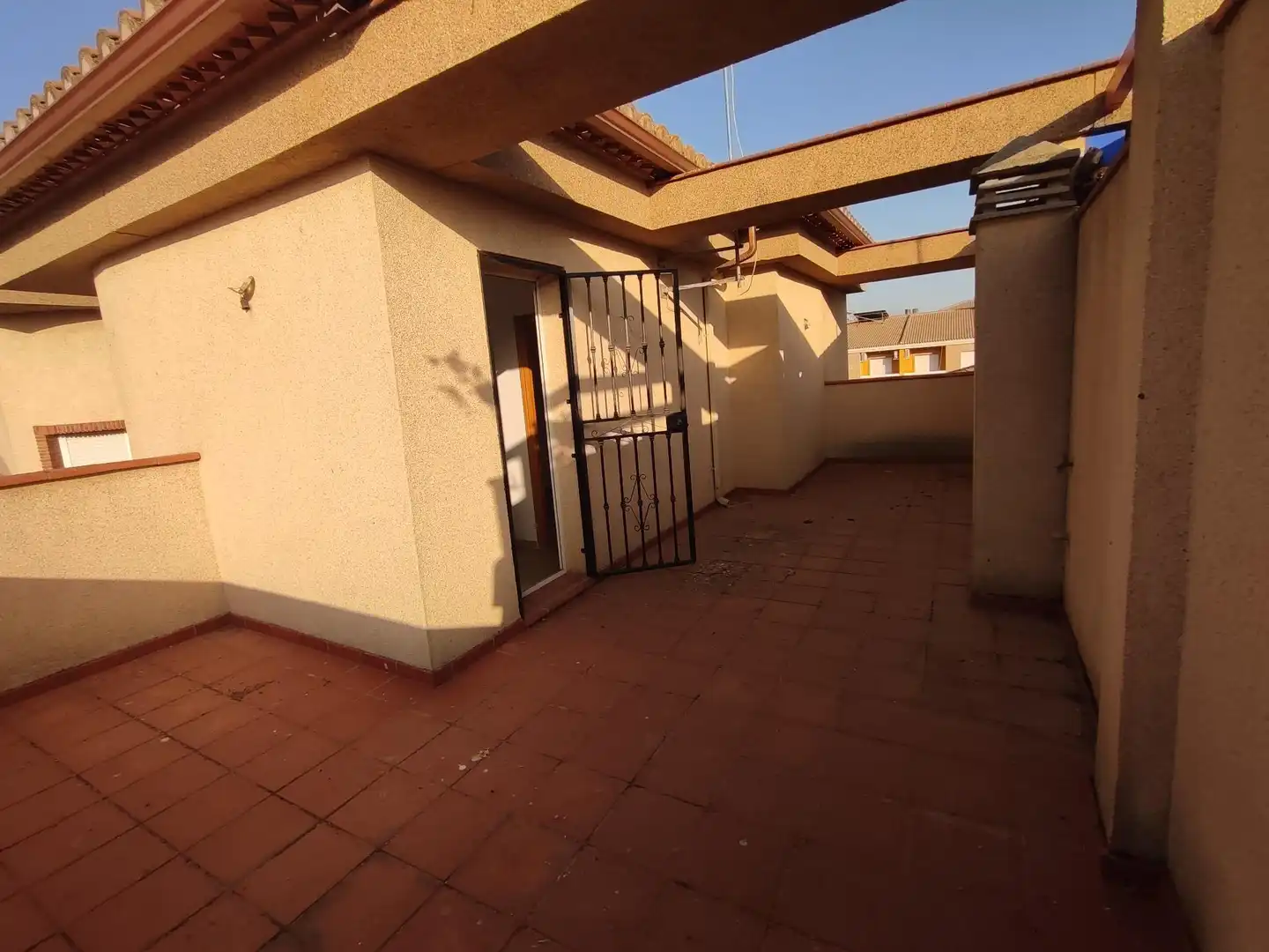 Detached homes for sale in Atarfe