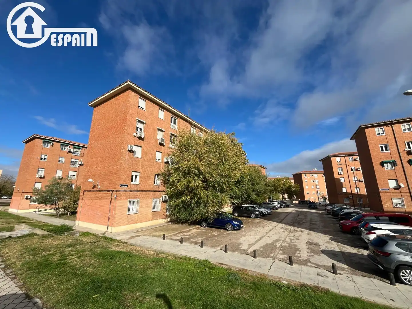 Exterior view of Flat for sale in  Madrid Capital  with Air Conditioner and Heating