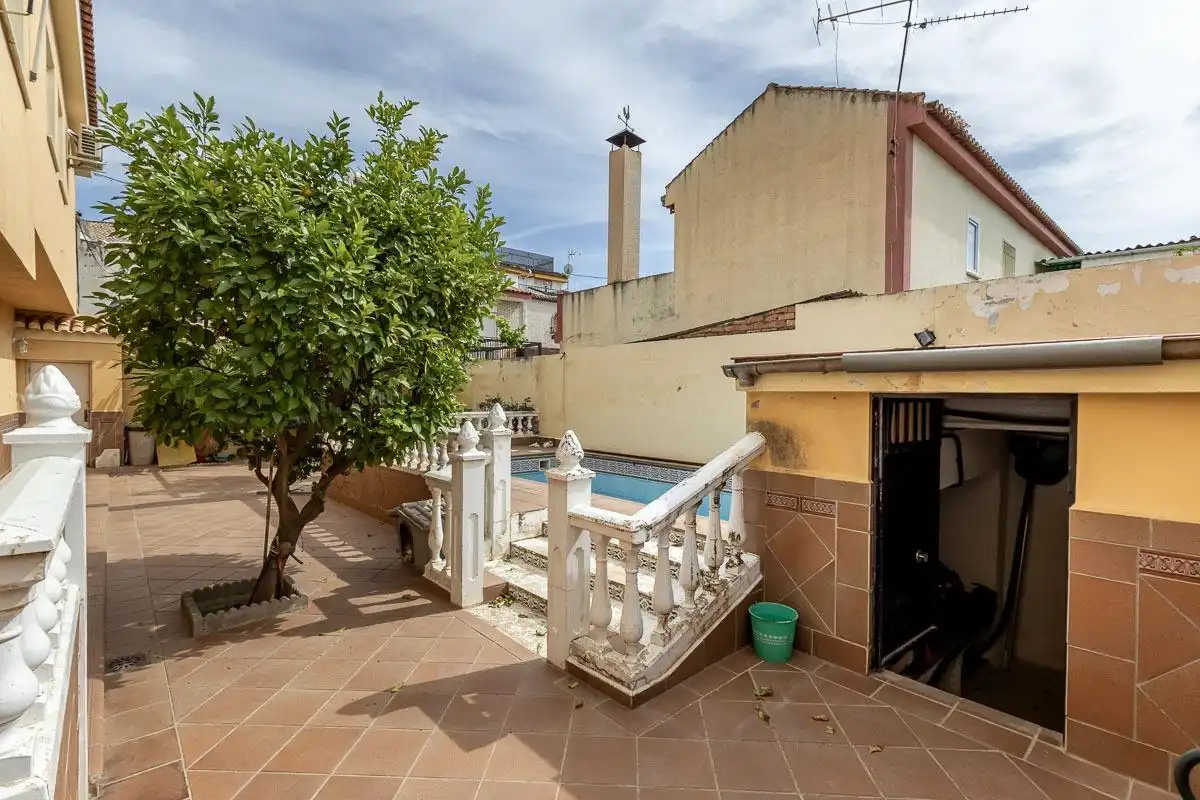 Chalet con terraza en venta en Ogíjares, imagen 4