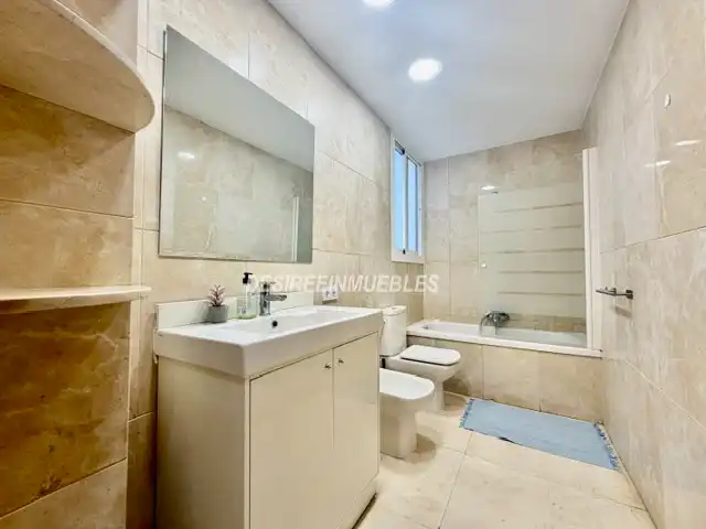 Baño de Piso en venta en Valencia con Aire acondicionado, Calefacción y Balcón