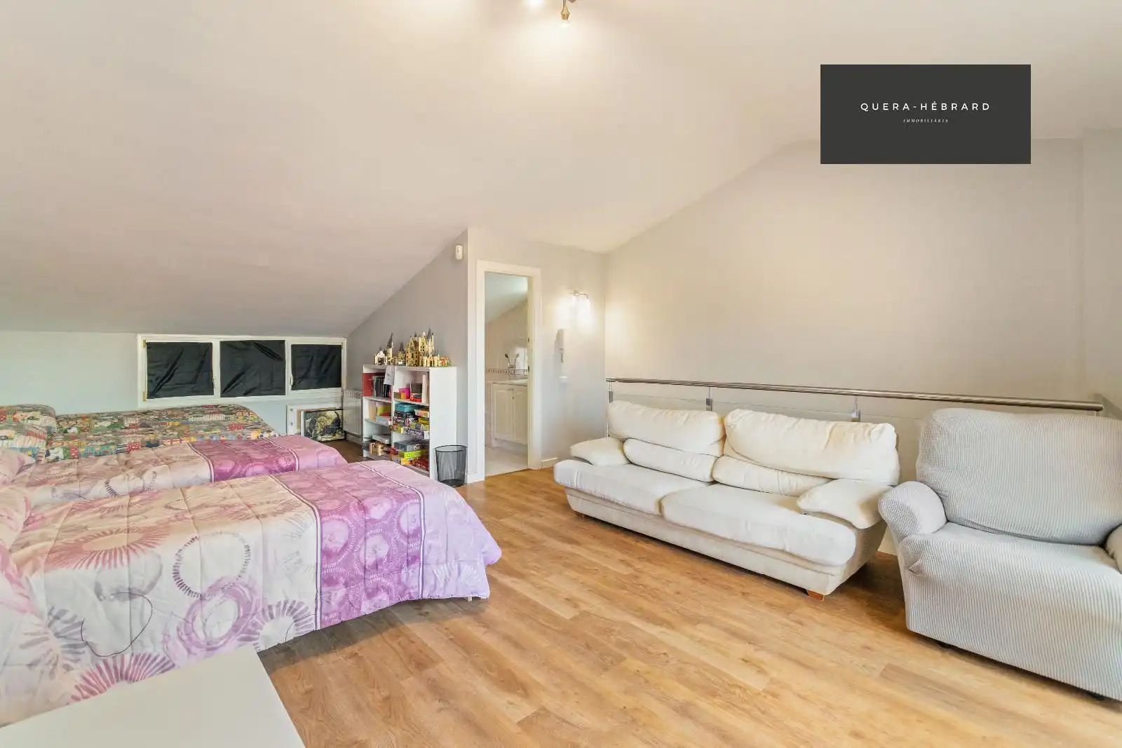 Habitación de Casa adosada en venta en Rubí con Aire acondicionado, Calefacción y Parquet