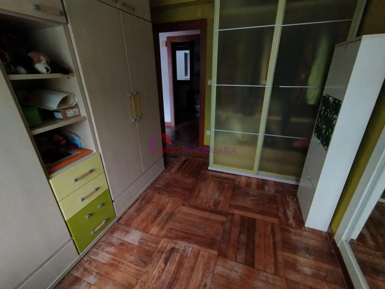 Bedroom of Flat for sale in Burgos  with Heating, Parquet flooring and Terrace