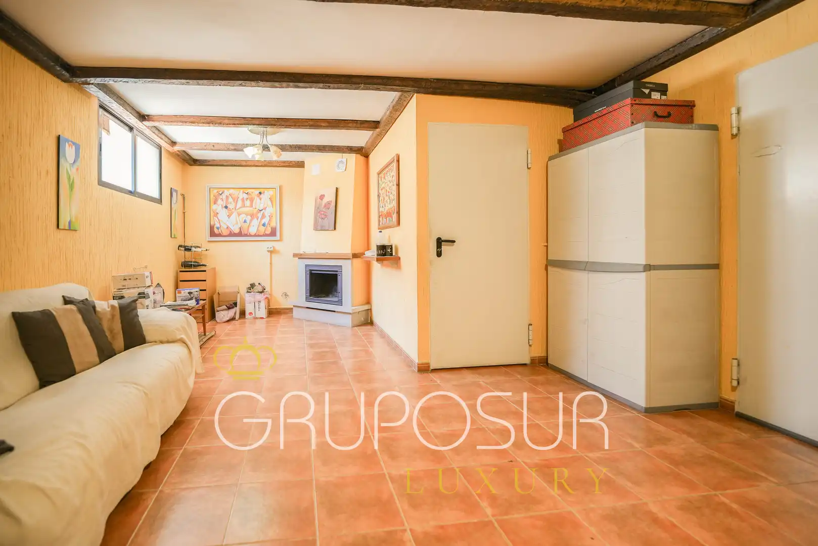 Sala d'estar de Casa adosada en venda en Valladolid amb Aire condicionat, Calefacció i Jardí privat