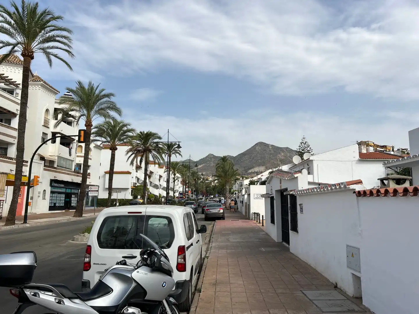 Vista exterior de Casa adosada de lloguer en Benalmádena amb Aire condicionat, Calefacció i Terrassa