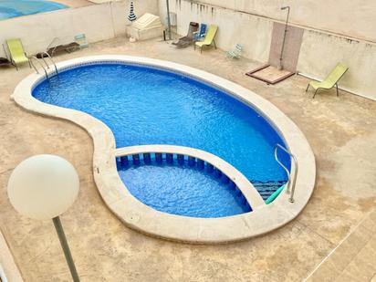 Schwimmbecken von Haus oder Chalet zum verkauf in Redován mit Klimaanlage und Terrasse