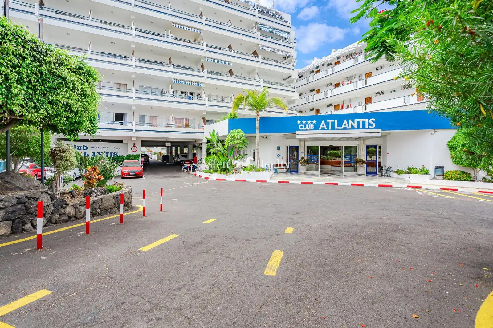 Vista exterior de Apartamento en venta en Adeje con Aire acondicionado, Terraza y Piscina