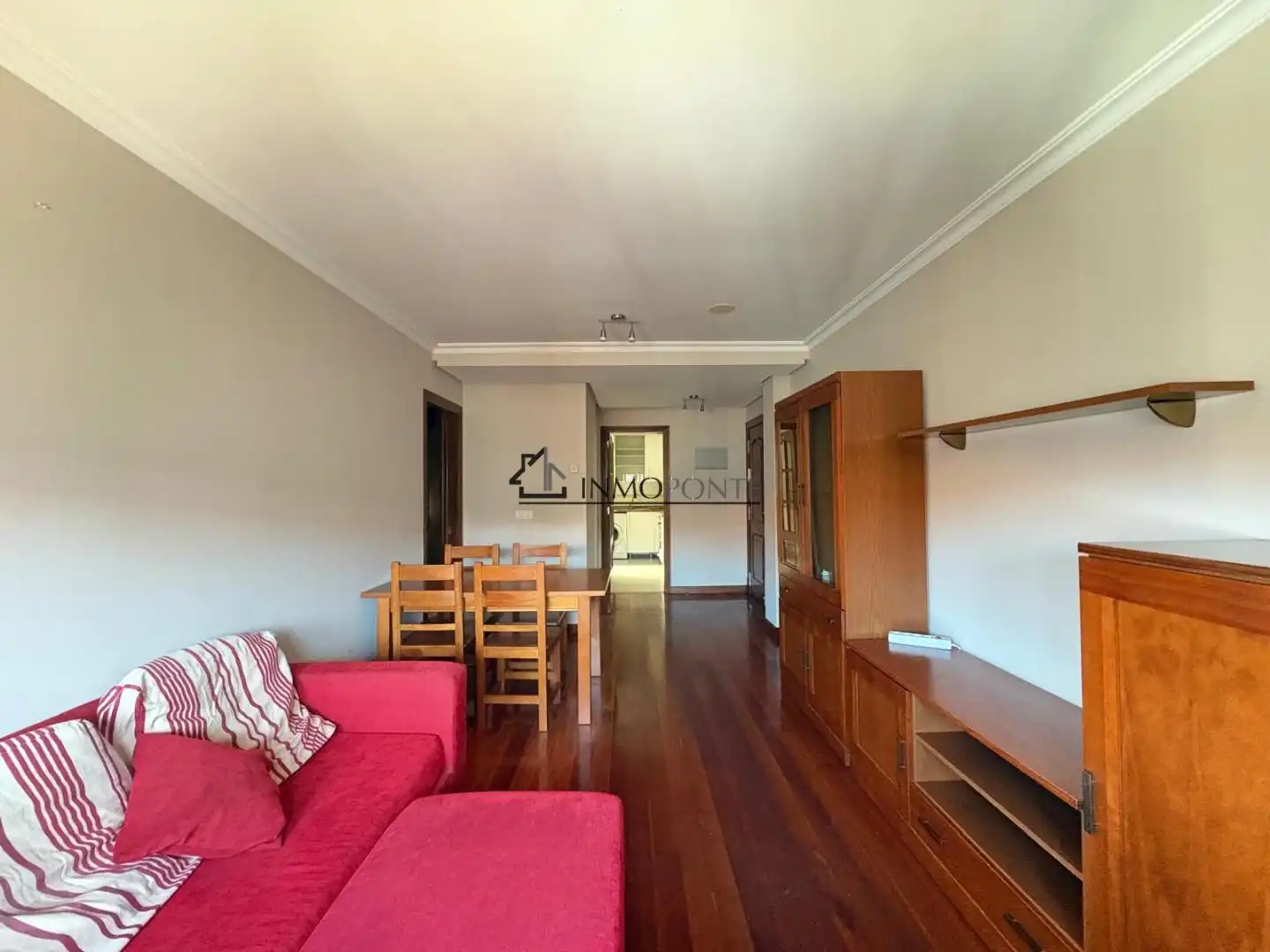 Sala d'estar de Apartament en venda en Pontevedra Capital  amb Calefacció i Traster