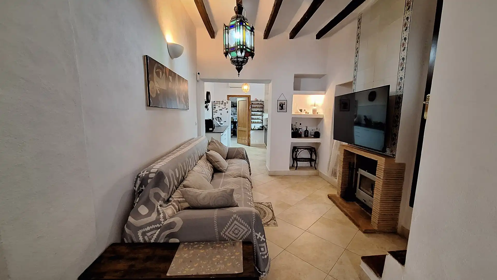 Wohnzimmer von Einfamilien-Reihenhaus zum Verkauf in Oliva mit Klimaanlage, Abstellraum und Whirlpool