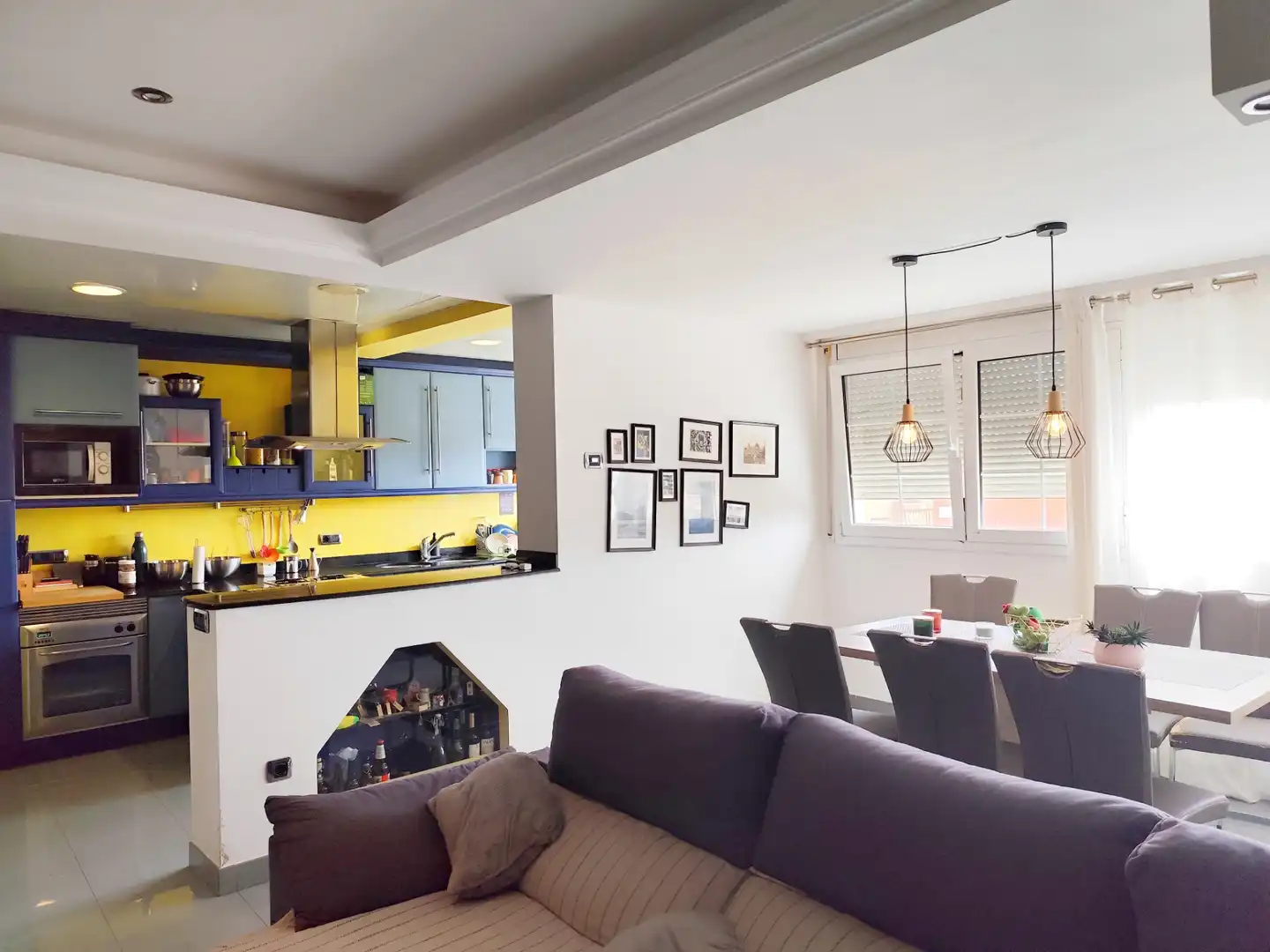 Living room of Flat for sale in Vilanova del Camí  with Air Conditioner, Heating and Oven