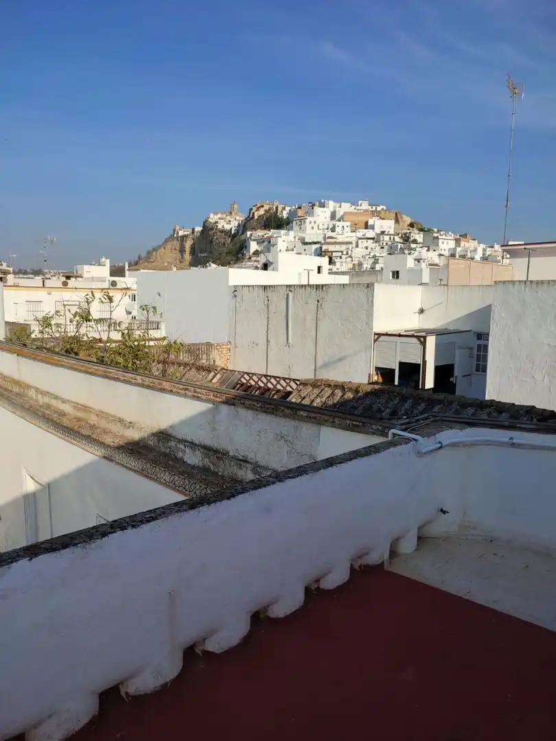 Vista exterior de Pis en venda en Arcos de la Frontera amb Terrassa i Traster