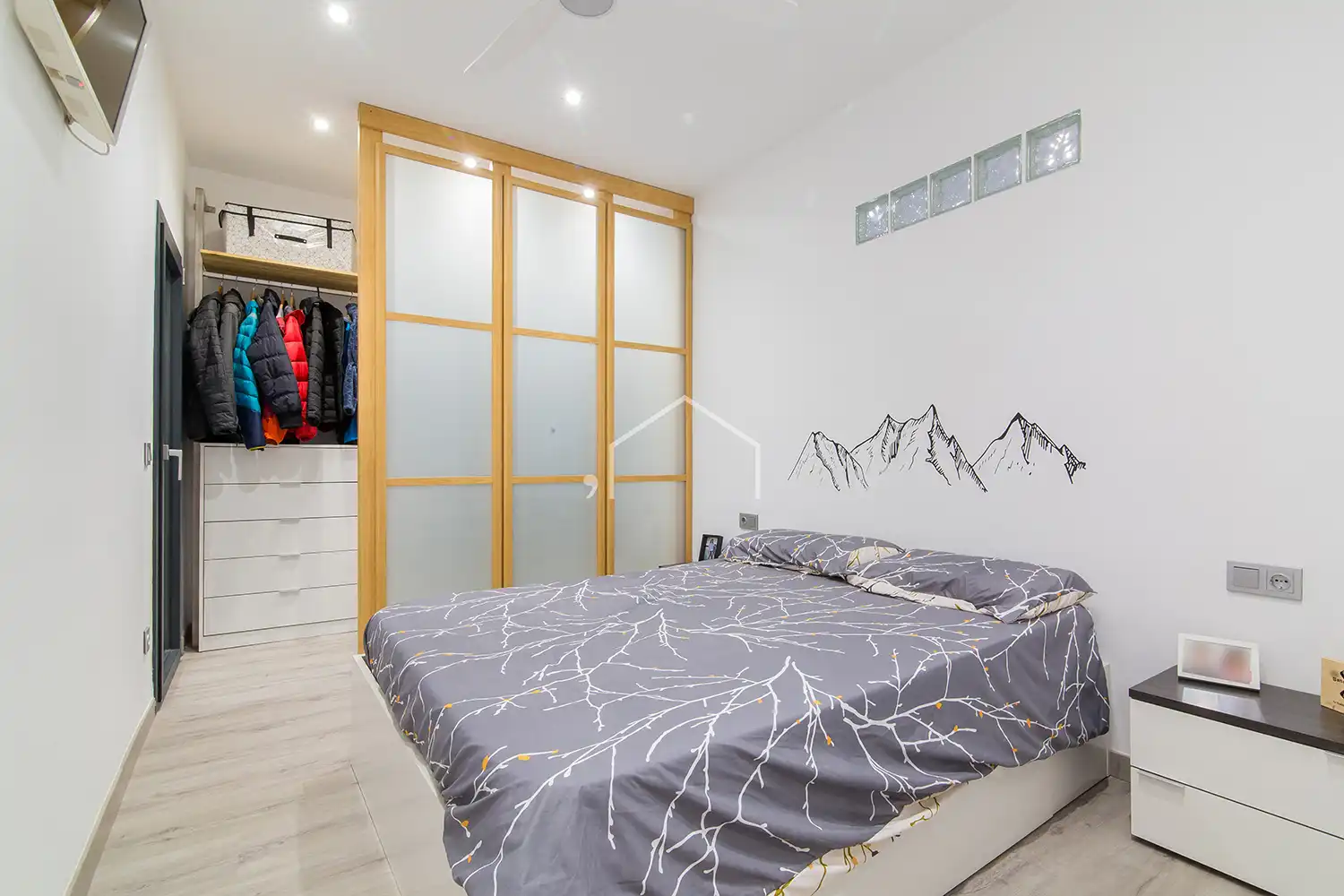 Bedroom of Flat for sale in Badalona  with Heating, Parquet flooring and Furnished