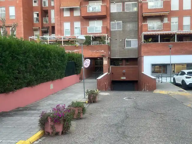 Parking of Flat for sale in Sevilla  with Air Conditioner, Heating and Terrace