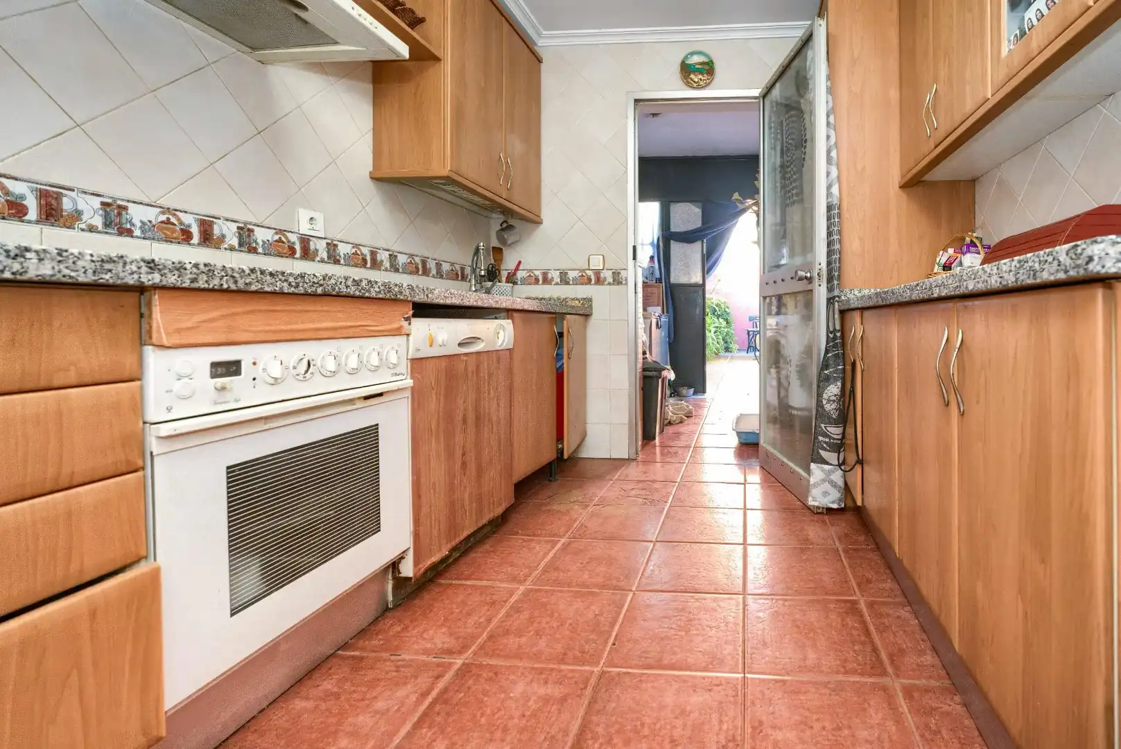 Küche von Einfamilien-Reihenhaus zum Verkauf in Bormujos