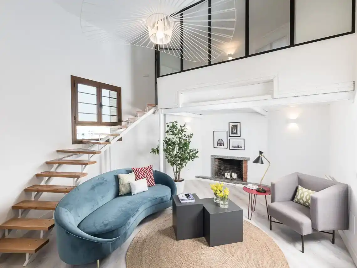 Wohnzimmer von Dachboden zur Miete in  Madrid Capital mit Klimaanlage