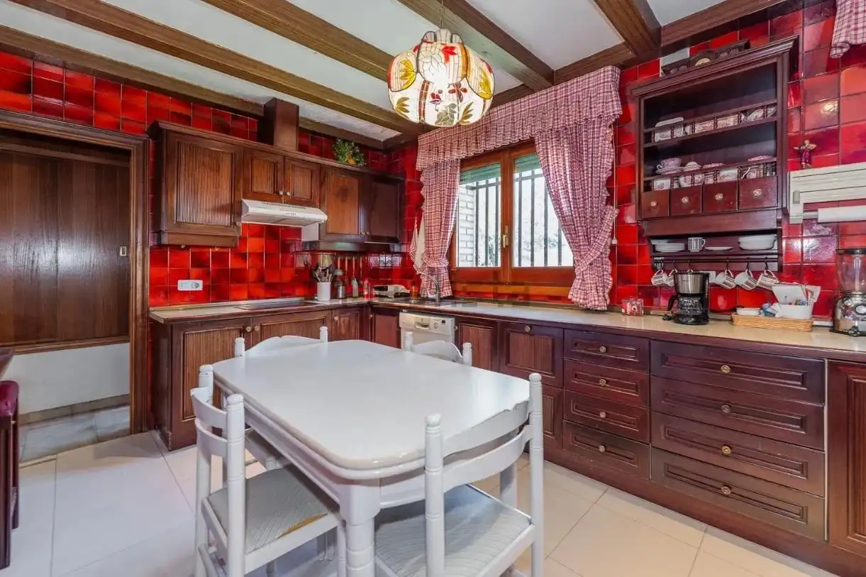 Kitchen of Houses for sale in El Molar (Madrid)  with Heating, Private garden and Terrace