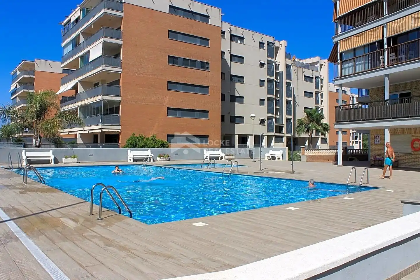 Piscina de Apartamento de alquiler en Benicasim / Benicàssim con Terraza, Piscina y Piscina comunitaria