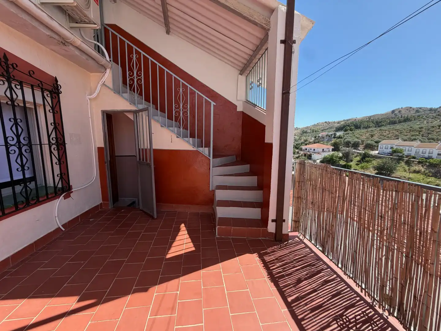 Terrasse von Wohnung zum Verkauf in Álora mit Klimaanlage, Terrasse und Abstellraum