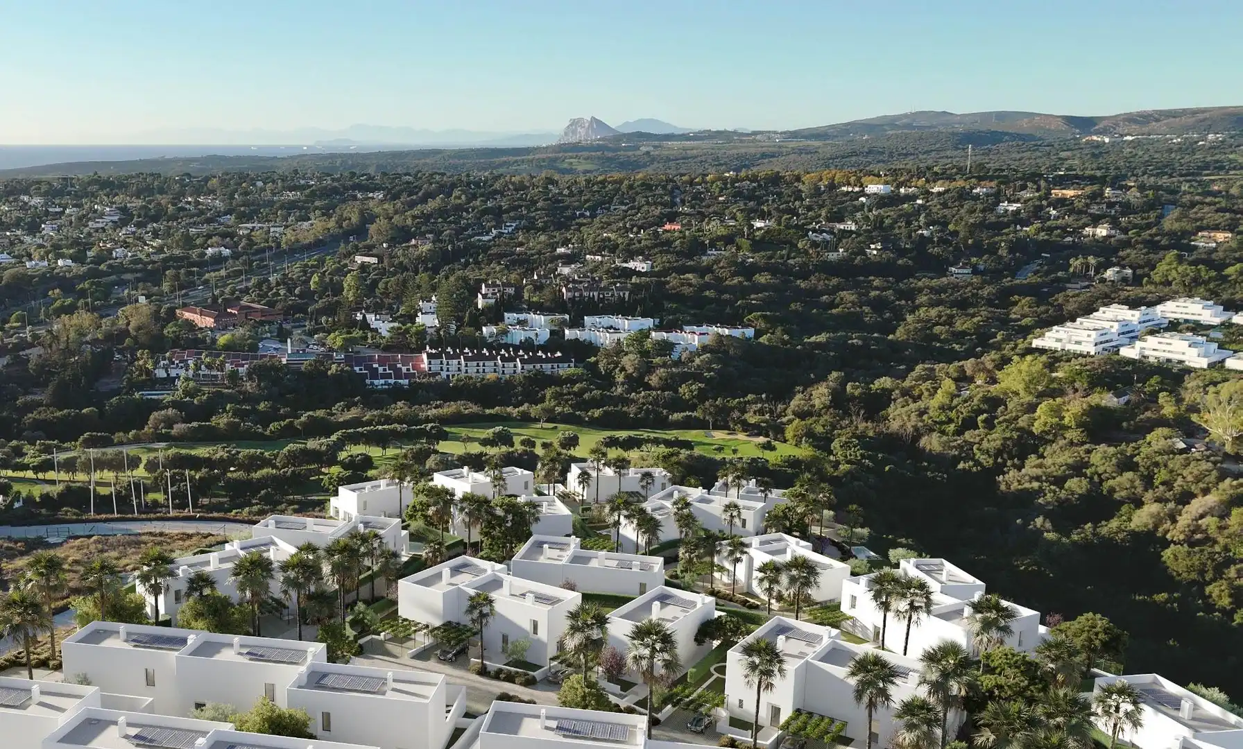 Vista exterior de Casa o xalet en venda en Sotogrande amb Aire condicionat, Calefacció i Jardí privat