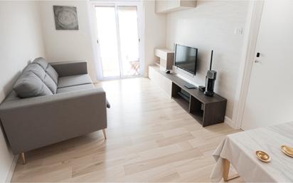 Living room of Flat for sale in  Barcelona Capital  with Heating and Balcony