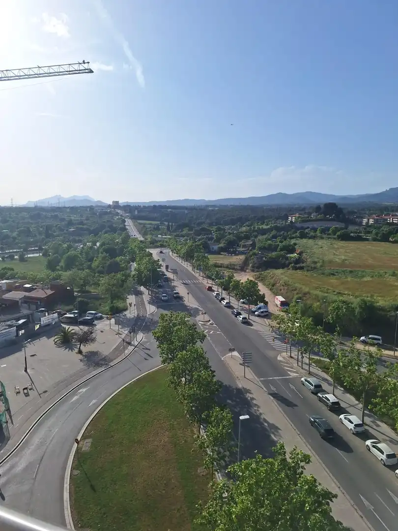 Vista exterior de Pis en venda en Sabadell amb Aire condicionat, Calefacció i Jardí privat