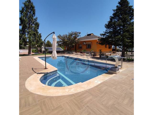 Casa-chalet en Venta en N/A en Bellús