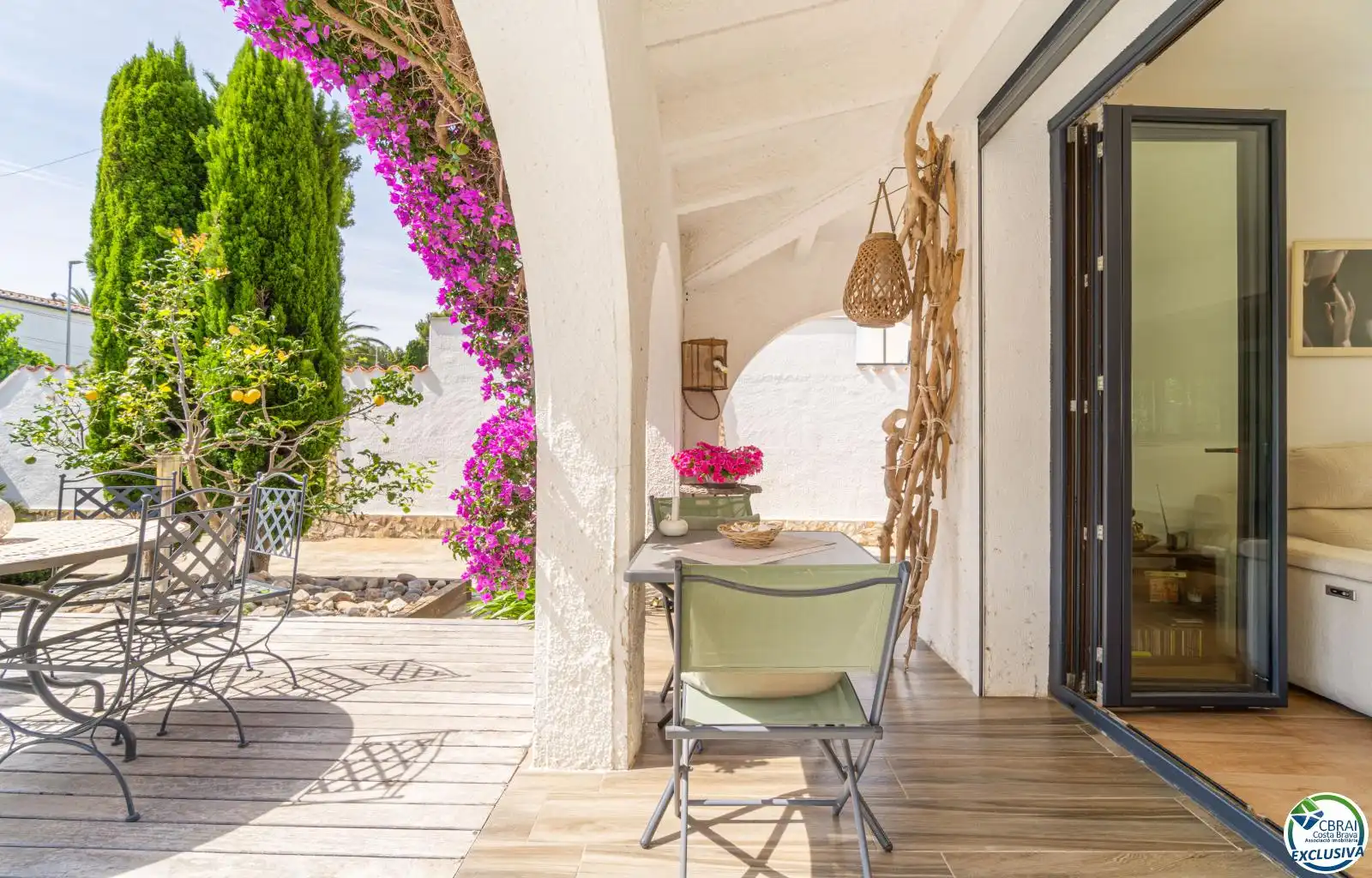 Terrassa de Casa o xalet en venda en Empuriabrava amb Aire condicionat, Piscina i Moblat