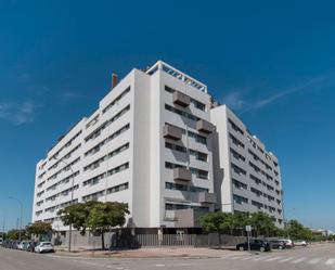 Vista exterior de Àtic en venda en  Madrid Capital amb Aire condicionat i Terrassa