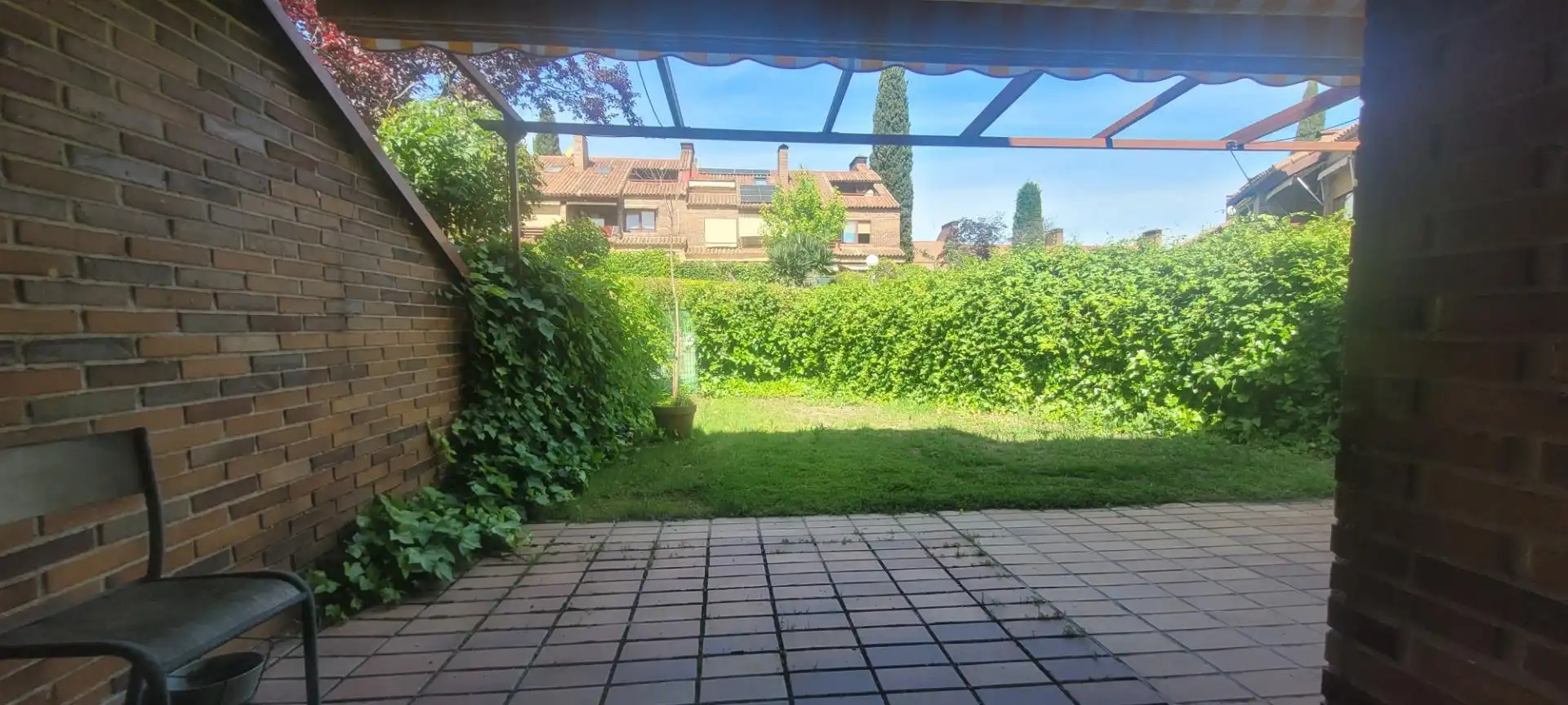 Jardí de Casa adosada de lloguer en Majadahonda amb Calefacció, Jardí privat i Parquet