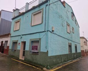 Vista exterior de Casa o xalet en venda en Montehermoso amb Terrassa