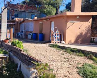 Vista exterior de Casa o xalet en venda en Montroy amb Aire condicionat, Jardí privat i Terrassa