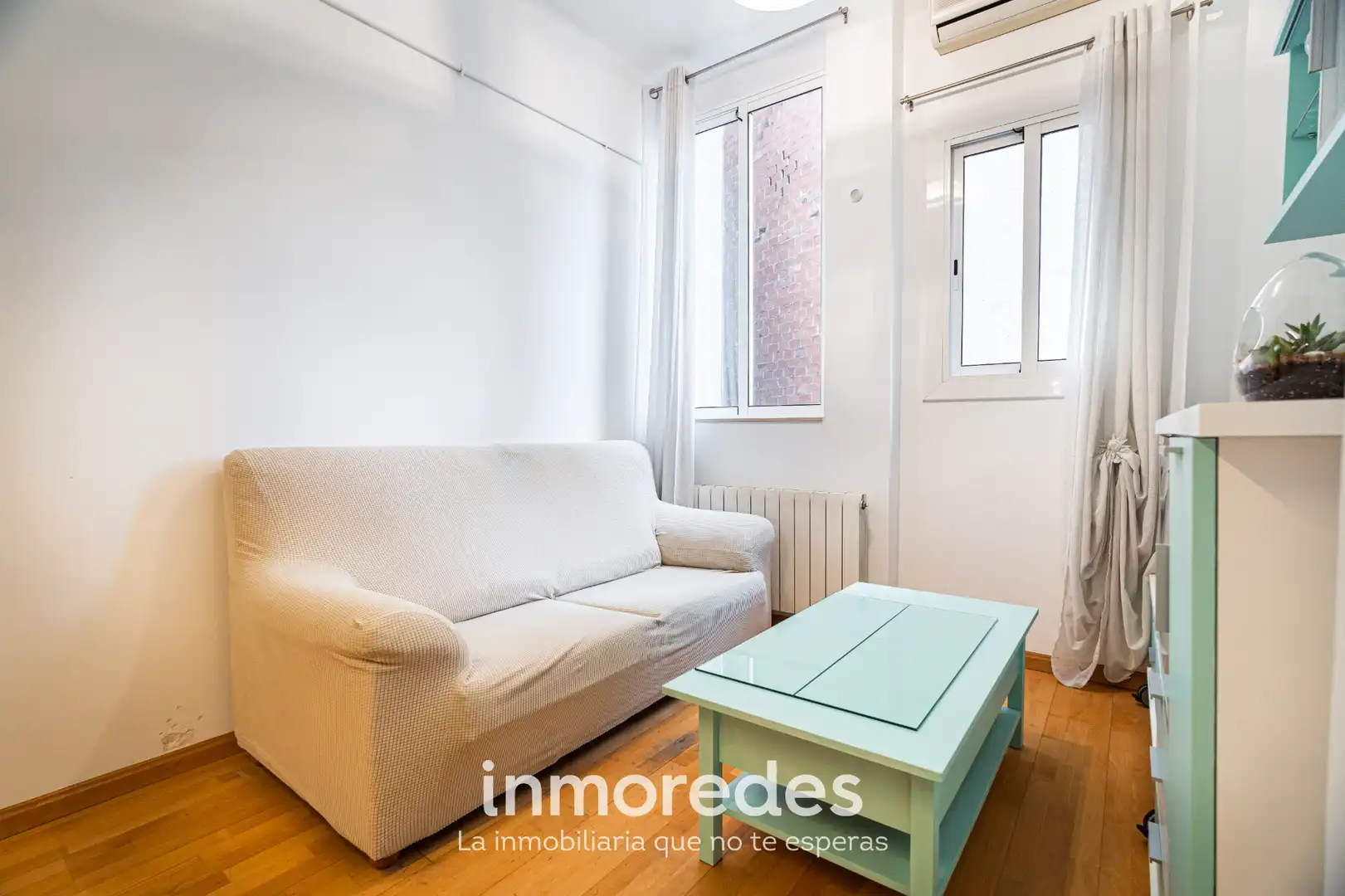 Vista exterior de Piso en venta en Barcelona con Aire acondicionado, Calefacción y Parquet