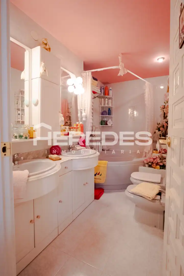 House with terrace for sale in Torrelles de Llobregat, imagen 85