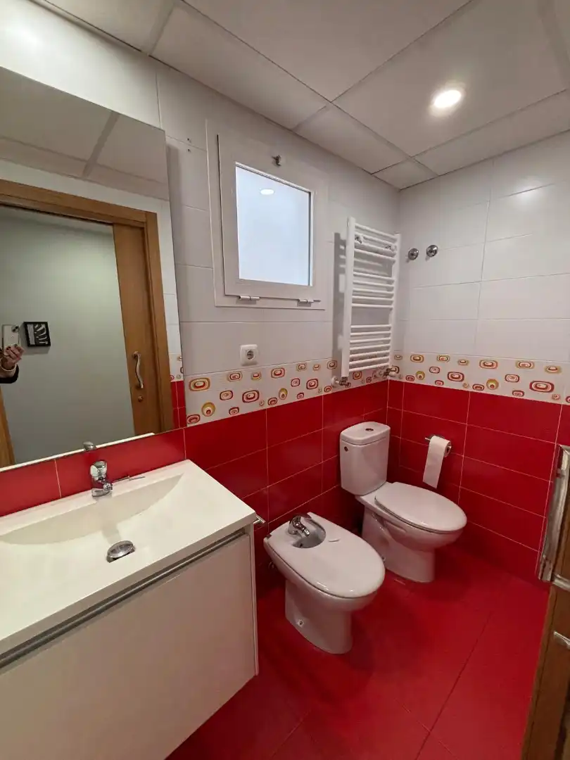 Baño de Piso de alquiler en Carlet con Aire acondicionado, Calefacción y Trastero