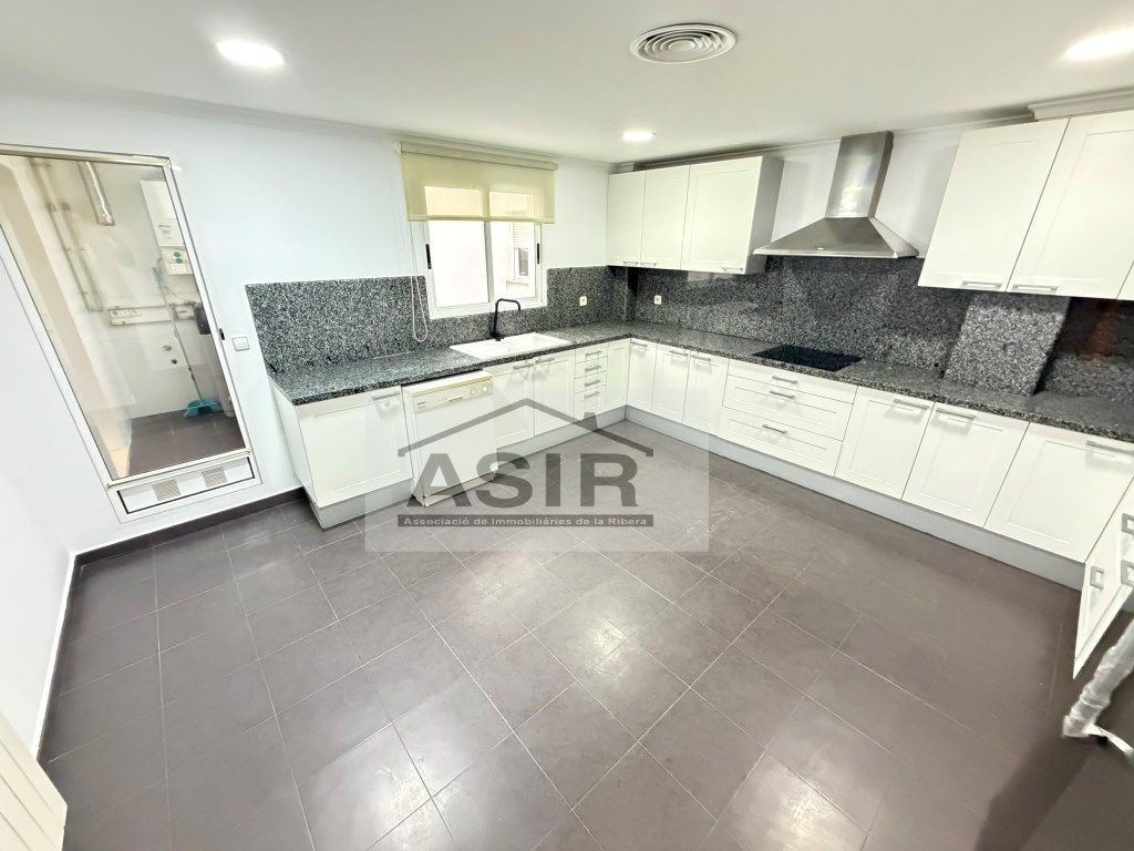 Cuina de Pis de lloguer en Alzira amb Aire condicionat